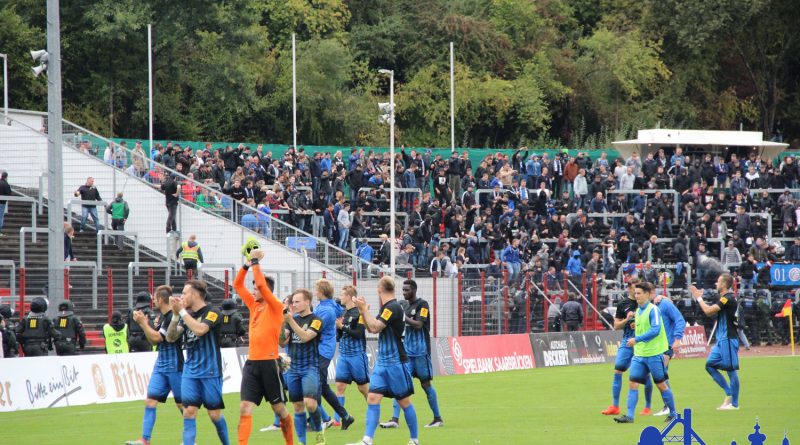 Die Spieler wollten mit den Fans feiern...