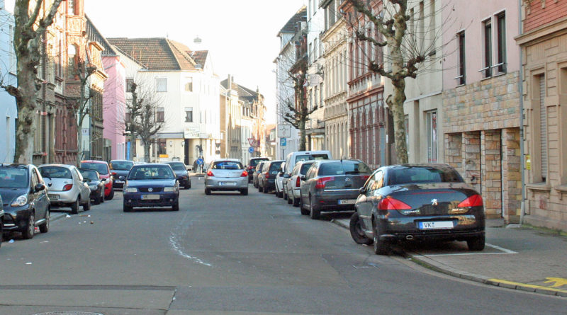 VK-Kennzeichen werden bald nach und nach aus dem alltäglichen Straßenbild verschwinden. (Foto: Hell)