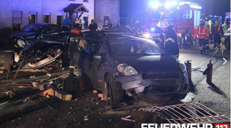 Verkehrsunfall Lauterbach (Foto: Feuerwehr Völklingen)